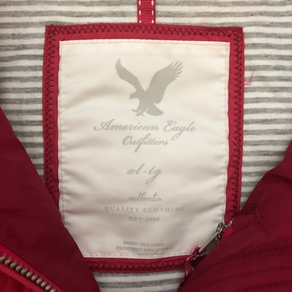 American Eagle Hot Pink Zip Up Puffer Vest - Picture 2 of 4